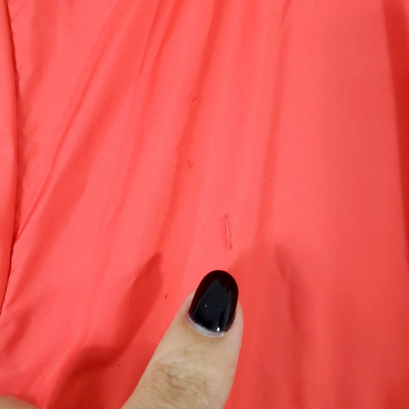 The North Face Puffer Jacket Womens - Picture 8 of 13